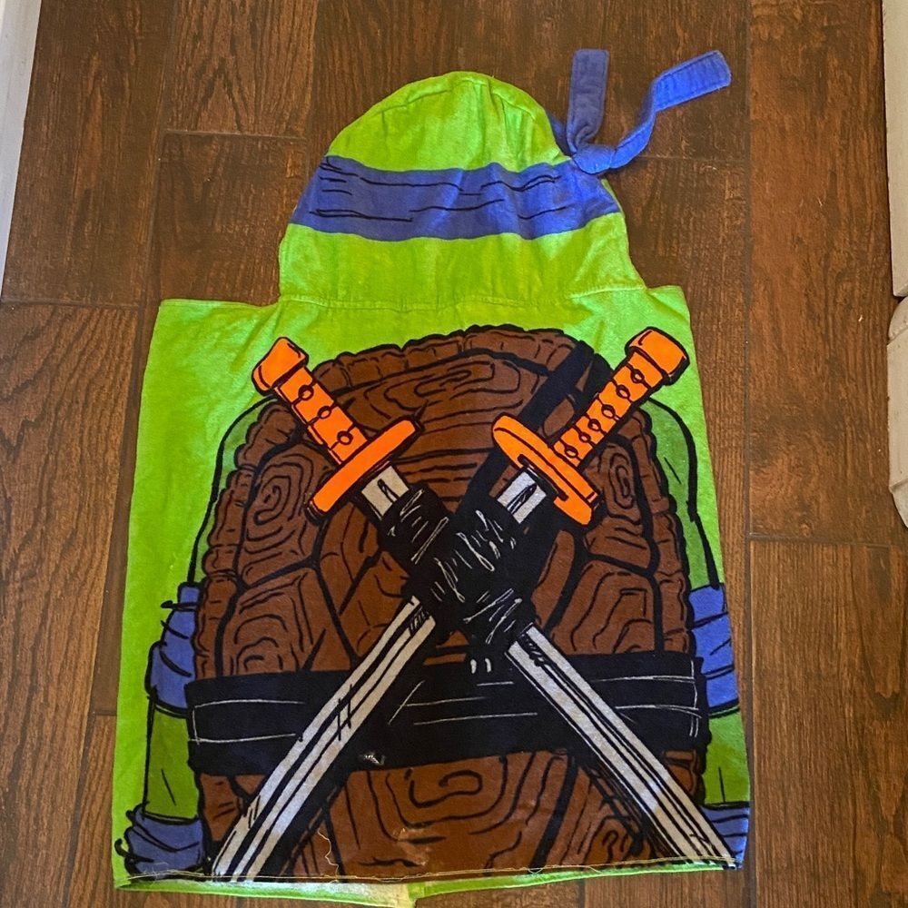 Kids Superhero Bath Towel in Green and Blue